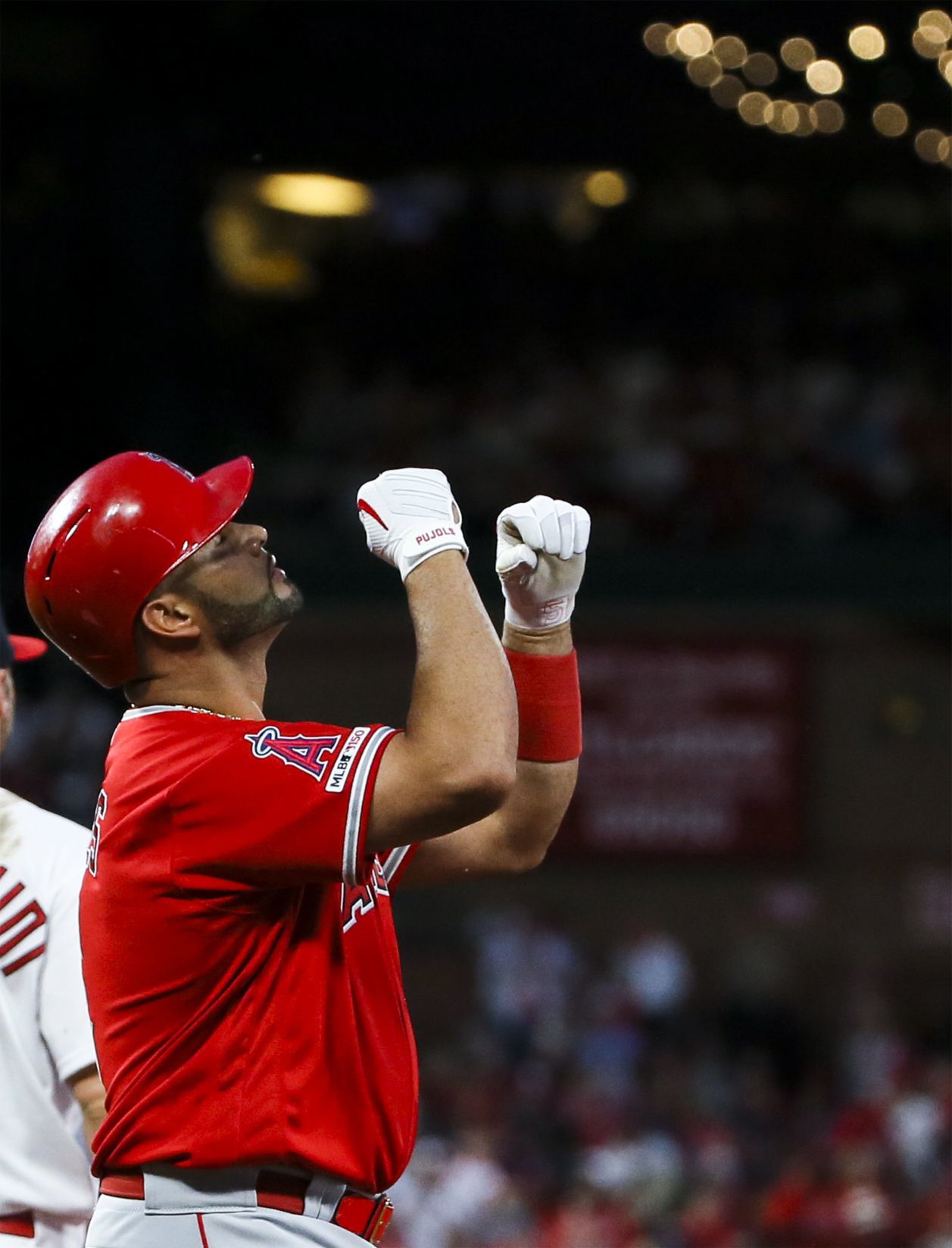 Cardinals close out Angels series